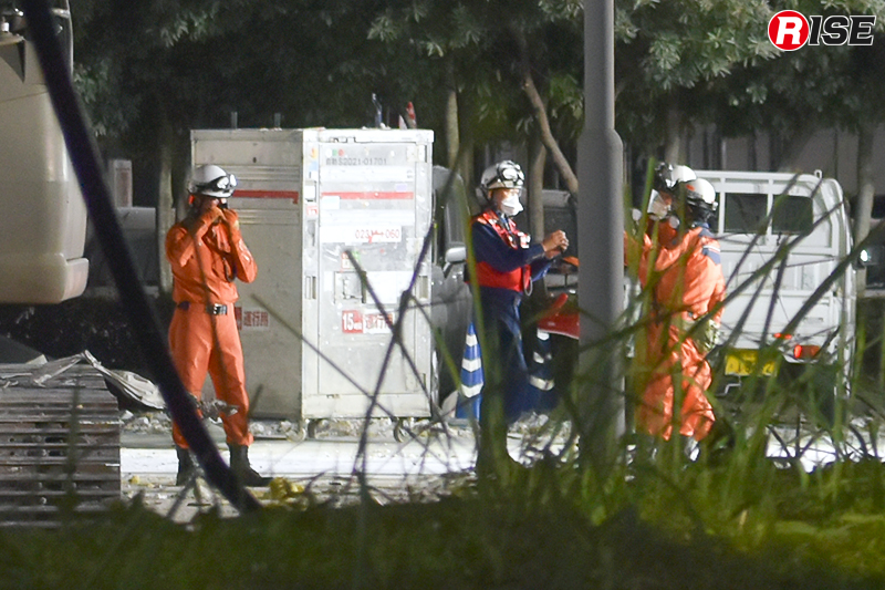 イオンモール熊本では、福岡県大隊と佐賀県大隊が8時間交代で活動。この時間帯は佐賀県大隊が現場対応にあたっていた。
